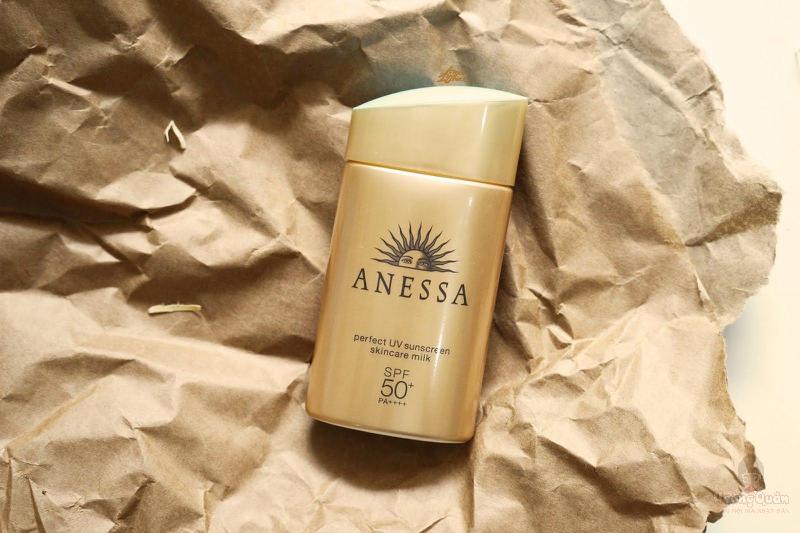 review kem chống nắng anessa có tốt