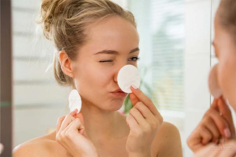 da Không trang điểm có cần tẩy trang không