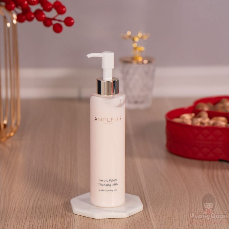﻿sua-tay-trang-ampleur-luxury-white-cleansing-milk-200ml﻿﻿-gia-re.jpg