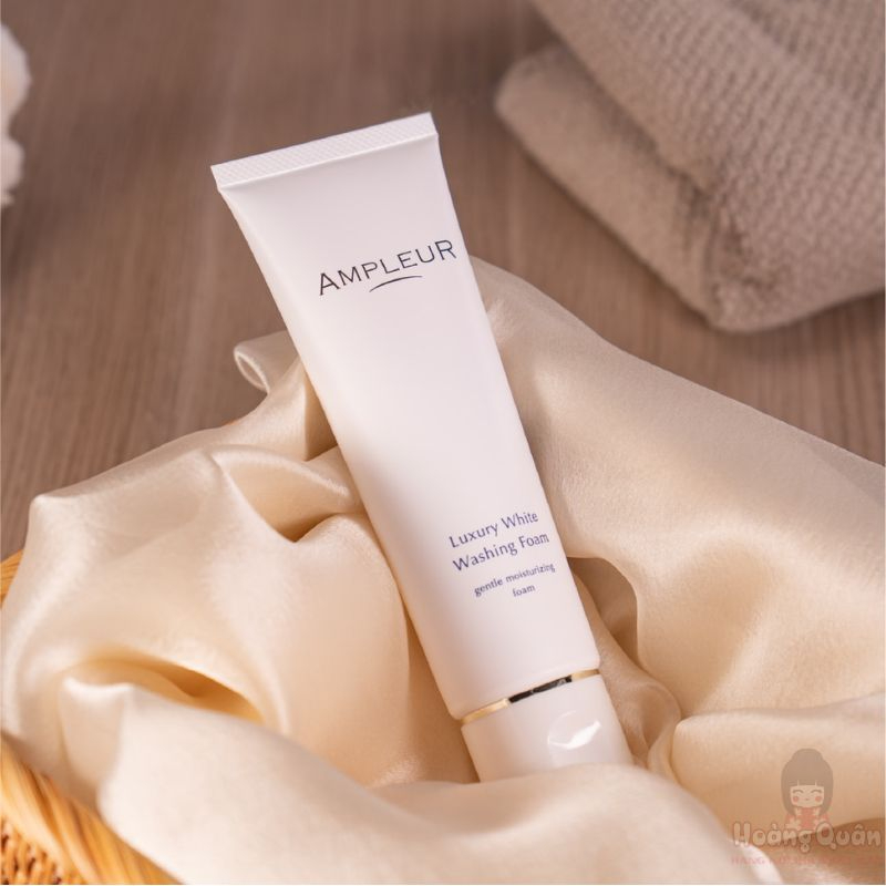 sua-rua-mat-tao-bot-duong-trang-ampleur-luxury-white-washing-foam-130g-gia-re.jpg