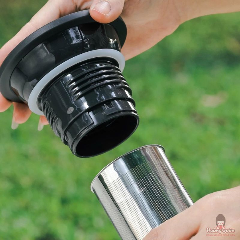 binh-giu-nhiet-inox-304-kaiyo-dung-tich-1-8l-mau-vang-dong-co-luoi-loc-tra.jpg
