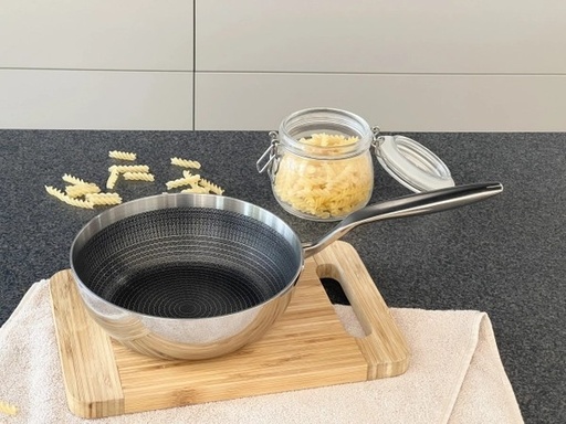 Chảo Inox Chống Dính Hoa Văn Nổi Tri-Ply Đáy Liền Sâu Lòng Kaiyo 26Cm
